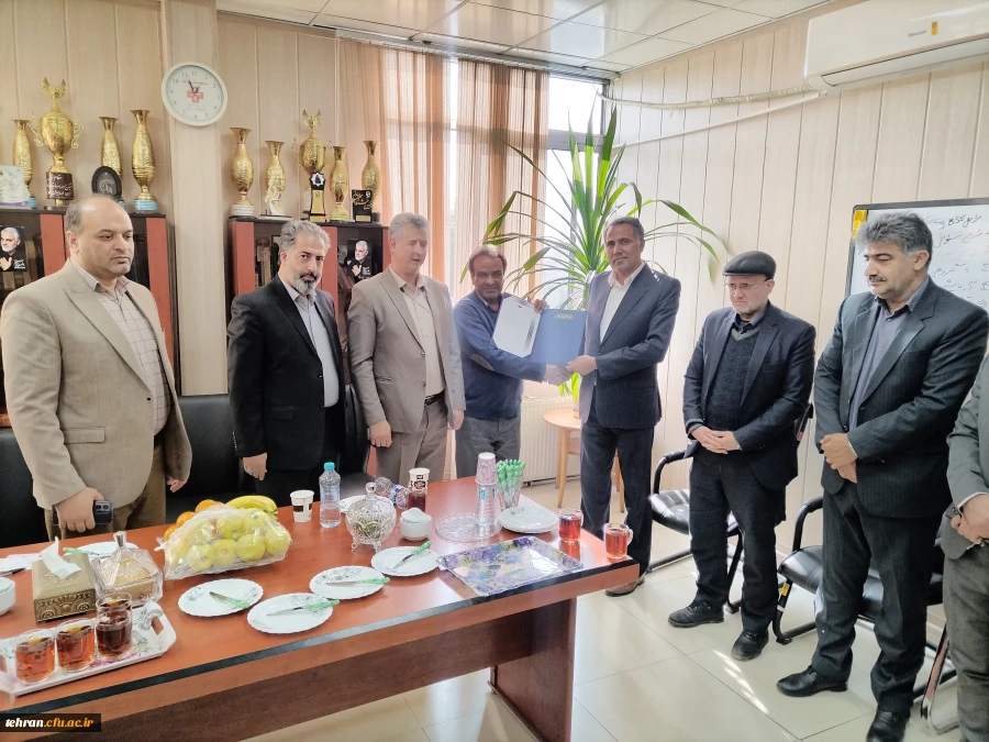 دکتر داریوش شرفی معاون هماهنگی مرکزآموزش عالی شهید بهشتی تهران شد

 2