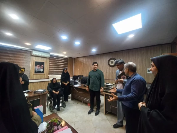 بازدید از پردیس زینبیه پیشوا با رویکرد «مسئله محور»

 4