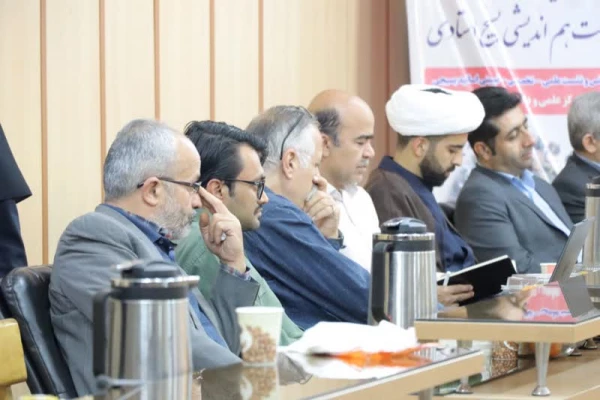 بسیج زیباترین واژه قرن است که توسط امام راحل ایجاد و پس از دوران دفاع مقدس هم پیشرو در ارائه خدمات به کشور و محرومین است/ بسیج متعلق به همه ملت ایران و آزادگان جهان است

 5