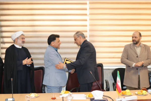 متناسب با مسئولیت، وظایف مدیران هم سنگین تر می شود  6