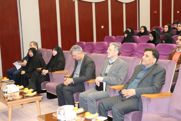  برای افزایش کیفیت اموررفاهی و تغذیه ای دانشجویان محدودیتی برای هزینه کردن نداریم  2