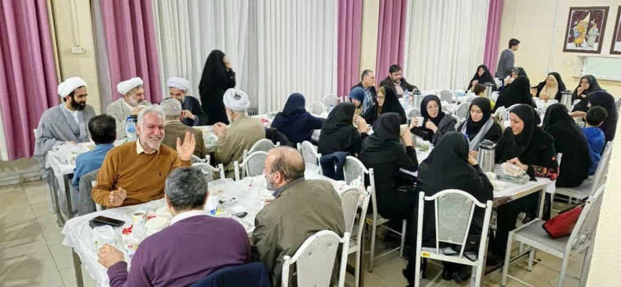 دانشگاه مسیر خوبی را طی می کند و در آینده ی نزدیک به استاندارد ها خواهیم رسید 4