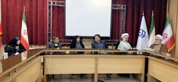 دانشگاه مسیر خوبی را طی می کند و در آینده ی نزدیک به استاندارد ها خواهیم رسید 8