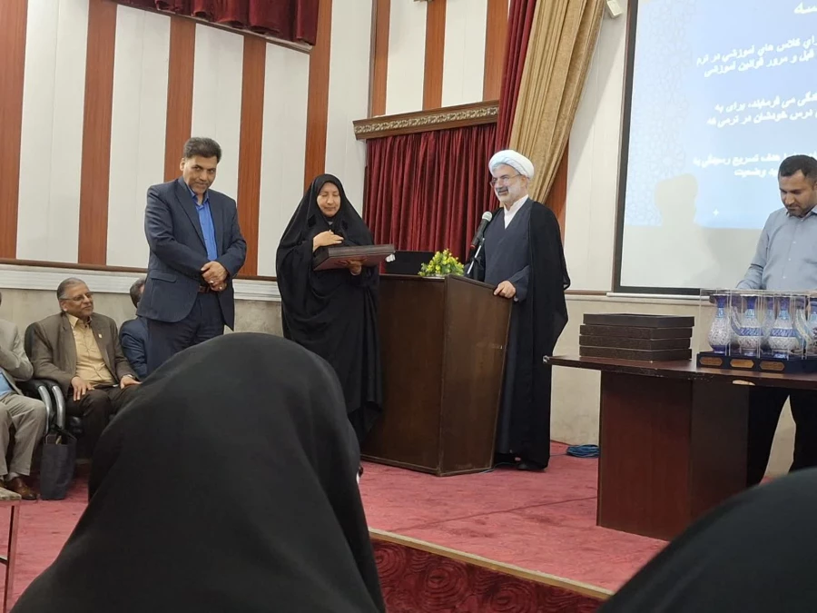 نشست هم اندیشی اساتید مرکز آموزش عالی شهید باهنر  8