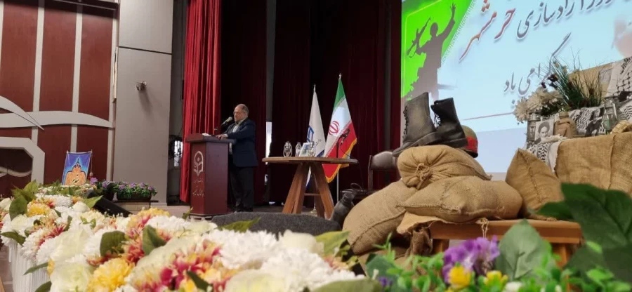 تبیین جلوه های تربیتی و مدیریتی سوم خرداد در فرامین و منویات امامین انقلاب 4