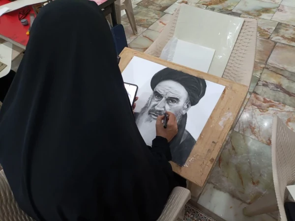 
یادگار امام خمینی: امروز پرچم عزت کشور را مقام معظم رهبری در دست گرفته است 7