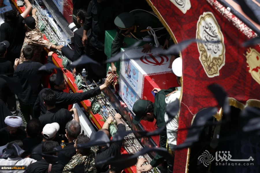 دلنوشته برای تشییع پیکر فرماندهان نظامی و دانشمندان هسته ای 2