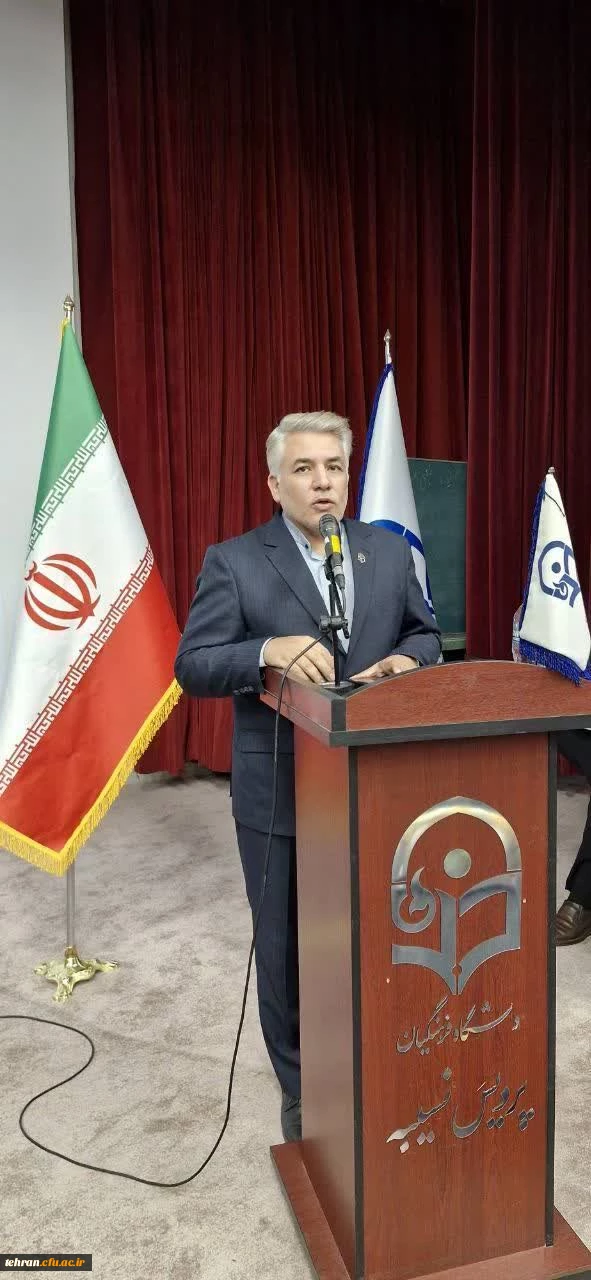  امروز باید بیش از هر زمان دیگری بر صلاحیت  حرفه ای و تحلیلی معلمان تکیه کرد

 3