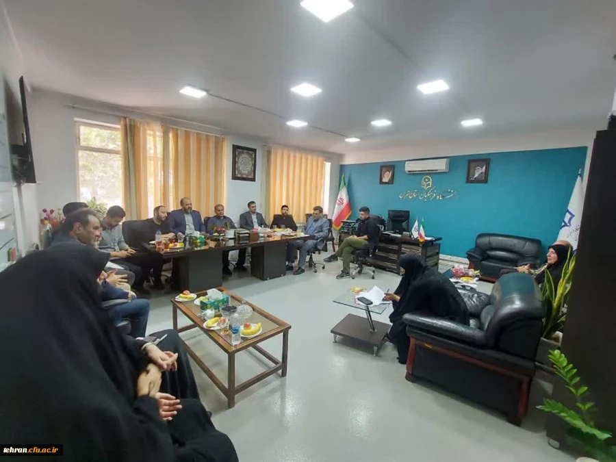 برگزاری جلسه هماهنگی اعزام ۵۳۰ دانشجو دانشگاه فرهنگیان استان تهران به راهپیمایی اربعین 

 2