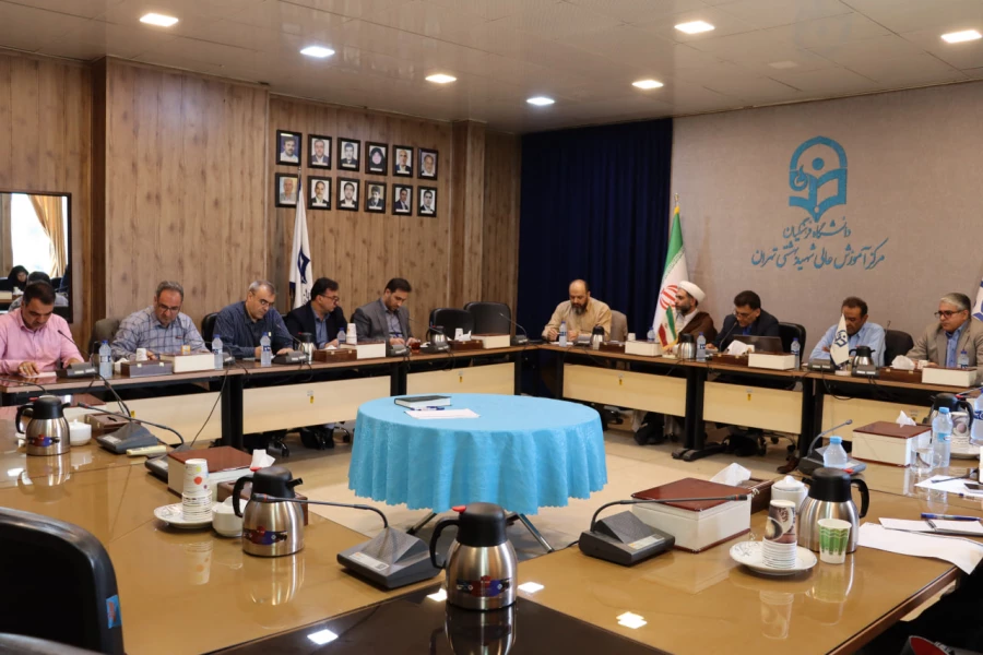 برگزاری بیست و هشتمین شورای مدیران استان تهران
 4