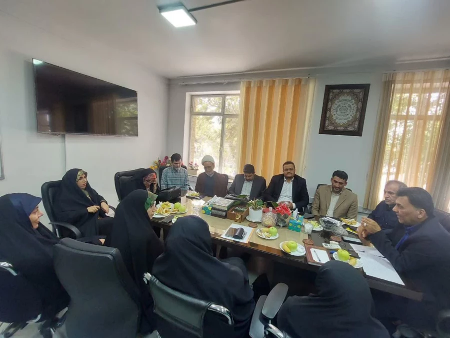 نشست صمیمی اعضای گروه الهیات با رئیس دانشگاه فرهنگیان تهران  4