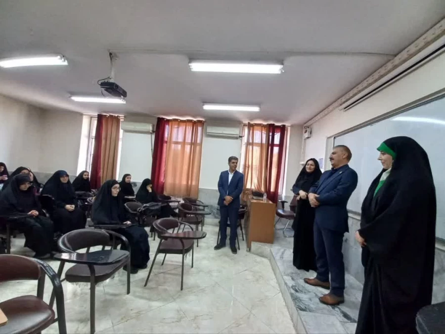  بازدید دکتر علیپور معاونت آموزشی و تحصیلات تکمیلی دانشگاه فرهنگیان و خانم دکتر پرک از پردیس زینبیه 4