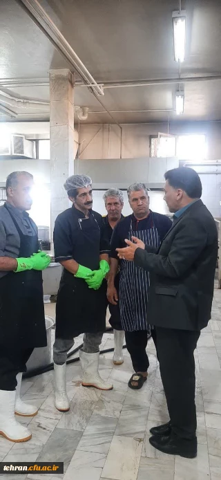 گزارش تصویری؛

بازدید سر زده از انبار و آشپزخانه پردیس نسیبه  