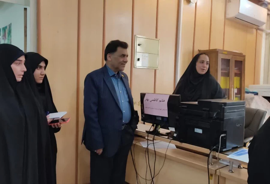 بازدید رییس دانشگاه فرهنگیان استان تهران از دانشکده شهید شرافت 