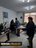 به مناسبت گرامیداشت روز زن، دکتر کامیاب معاونت توسعه و دکتر بهبهانی رئیس امور مالی با حضور در بخش های مختلف، ضمن تبریک این روز، با اهدای گل از تلاش های همکاران تقدیر کردند. 2