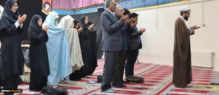 نشست صمیمی دانشجویی به  مناسبت روز دانشجو در دانشکده شهید شرافت

 3