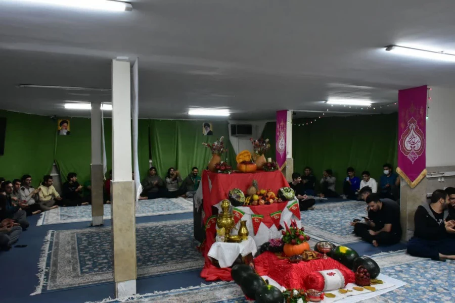 برگزاری مراسم شب یلدا در سرای دانشجویی دانشکده شهید مفتح شهر ری

 4