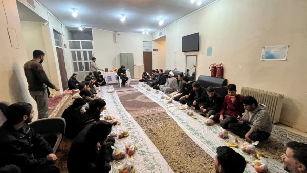 مراسم شب یلدا در سرای دانشجویی مرکز آموزش عالی شهدای مکه، با حضور دانشجویان، حجت الاسلام شکری و دکتر رشیدی معاون هماهنگی مرکز شهدای مکه

 2