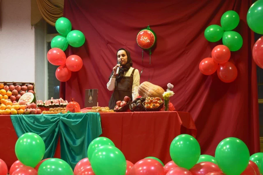 جشن شب یلدا در خوابگاه های باقرالعلوم و شهید شرافت

 6