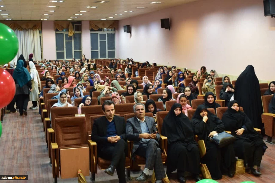 جشن شب یلدا در خوابگاه های باقرالعلوم و شهید شرافت

 7