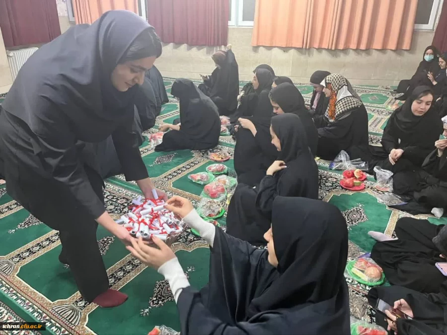 شب یلدایی به یادماندنی در دانشگاه فرهنگیان پردیس زینبیه

 7