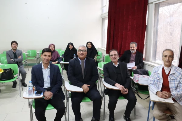 «انتخابات مدیران گروه های آموزشی در مرکز آموزش عالی شهید شرافت» 
 9