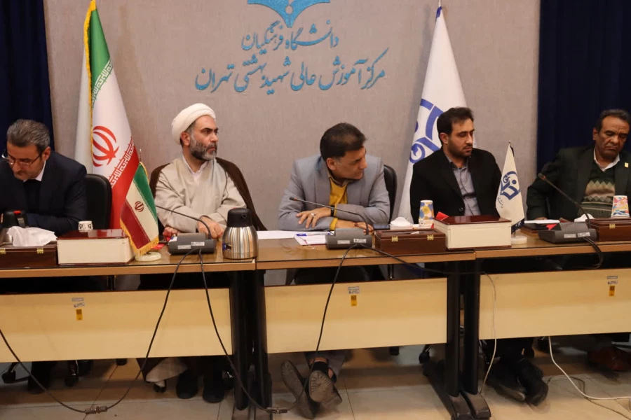 سی و پنجمین جلسه شورای مدیریت استان تهران 

 3