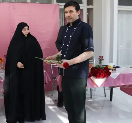 تجلیل از همکاران به مناسبت روز مرد در دانشکده شهید شرافت

 7