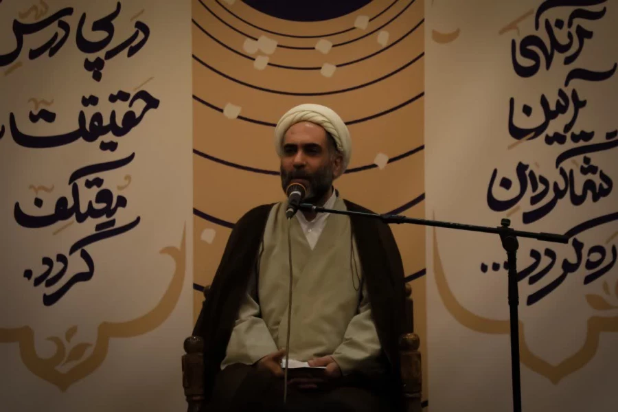 حضورپرشکوه دانشجو معلمان در مراسم معنوی اعتکاف  12