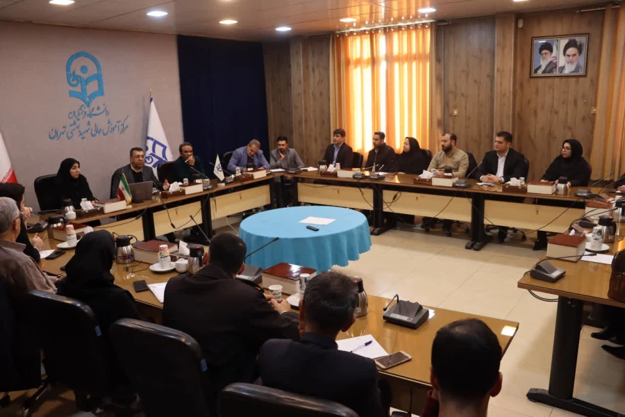 برگزاری دوره توانمندسازی کارشناسان آموزش در مرکز آموزش عالی شهید بهشتی

 4