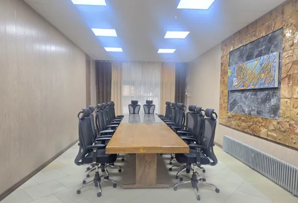 احداث و راه اندازی سالن جلسات گروه های آموزشی، دفاع پایان نامه و سمینار در دانشکده شهید شرافت

 2