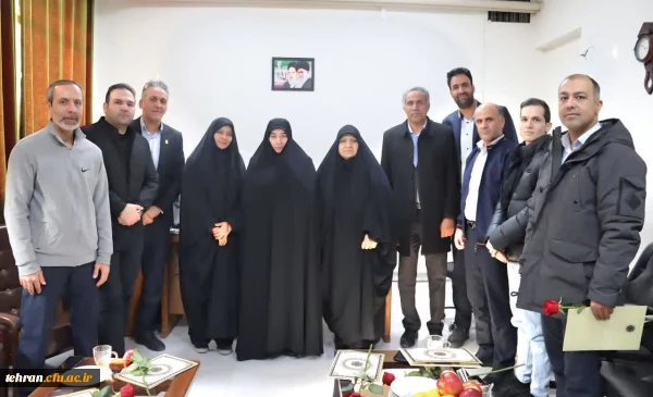 تقدیر از نیروهای حفاظت فیزیکی به پاس تلاش های شبانه روزی در دانشکده شهید شرافت 

 2