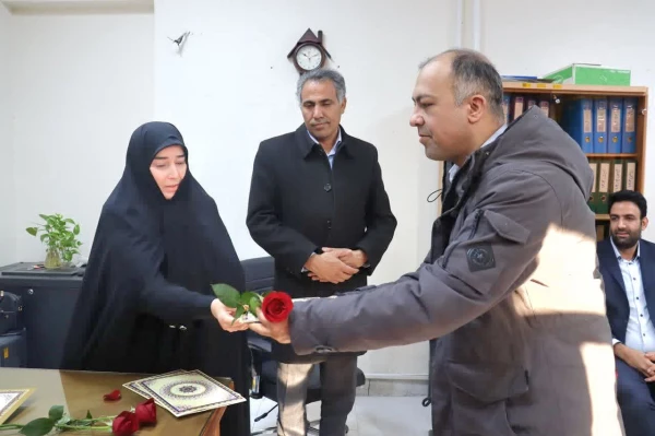 تقدیر از نیروهای حفاظت فیزیکی به پاس تلاش های شبانه روزی در دانشکده شهید شرافت 

 3