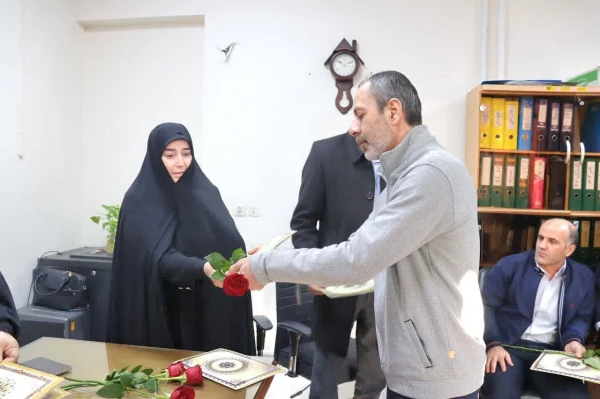 تقدیر از نیروهای حفاظت فیزیکی به پاس تلاش های شبانه روزی در دانشکده شهید شرافت 

 9