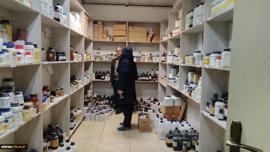 بازدید معاون پژوهش دانشگاه فرهنگیان استان تهران از آزمایشگاه ها و کارگاه های دانشکده شهید شرافت

 2