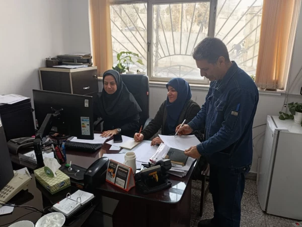 حضور تیم پشتیبانی ( آموزش، فناوری، حراست و خدمات )در ایام غیرحضوری و مجازی شدن امتحانات نیمسال اول ۱۴۰۴
 3