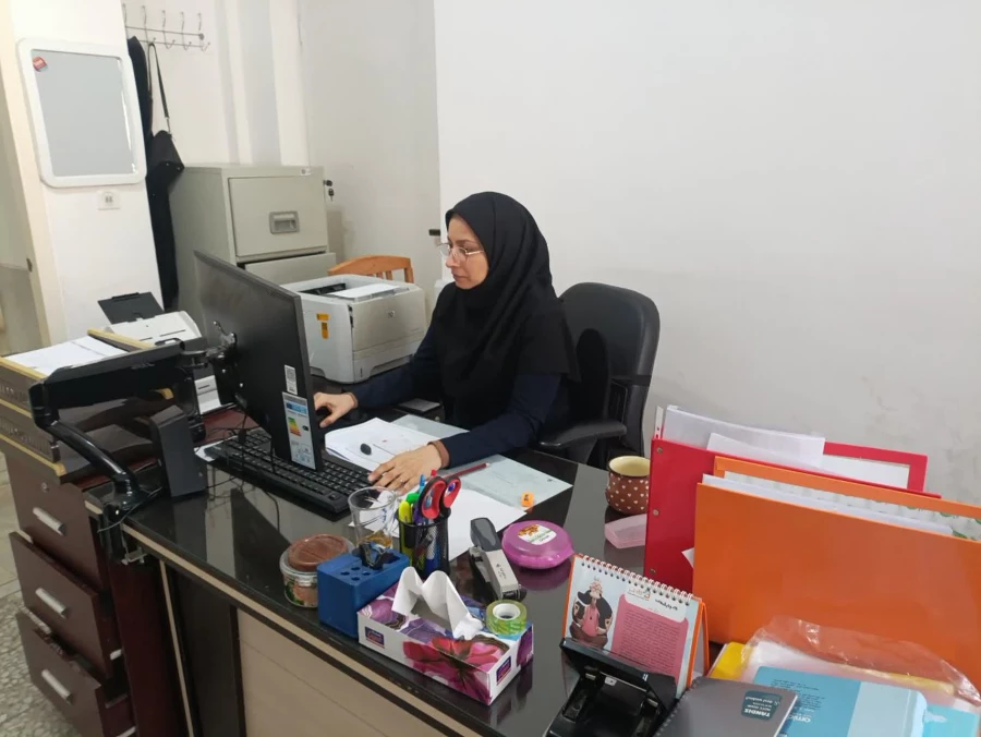 حضور تیم پشتیبانی ( آموزش، فناوری، حراست و خدمات )در ایام غیرحضوری و مجازی شدن امتحانات نیمسال اول ۱۴۰۴
 4