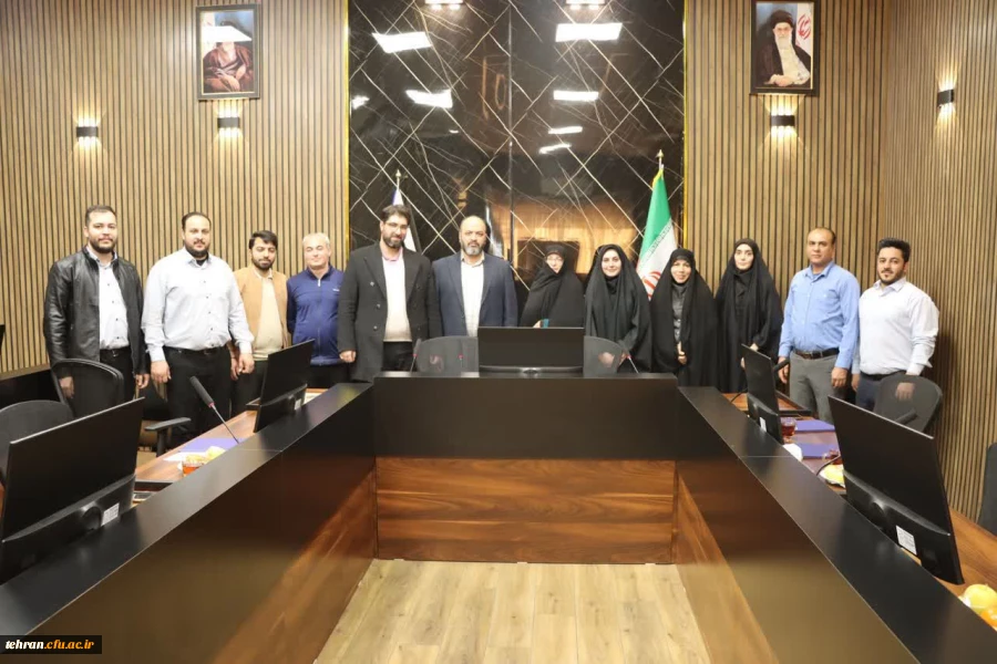 تجلیل از تلاش های نیروهای حراست مرکز شهید باهنر

 2