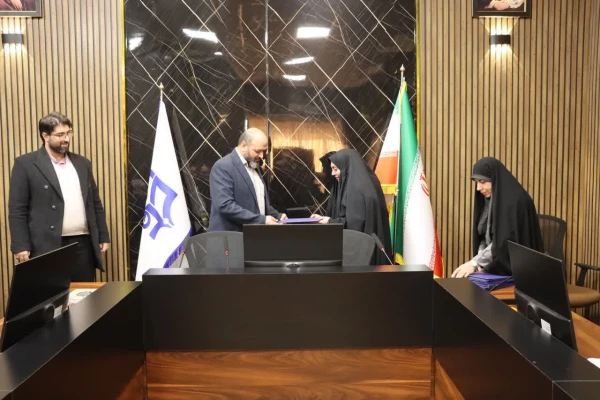 تجلیل از تلاش های نیروهای حراست مرکز شهید باهنر

 3