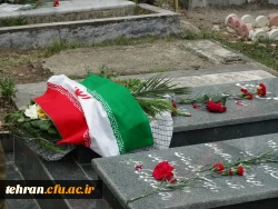 با شهدا عهد و پیمان مجدد می بندیم؛ 
 2