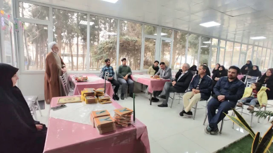 جشن نیمه شعبان در دانشکده شهید شرافت

 4