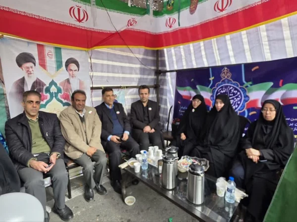دانشکده شهید شرافت میزبان غرفه دانشگاه فرهنگیان تهران در راهپیمایی سالگرد پیروزی انقلاب اسلامی 4