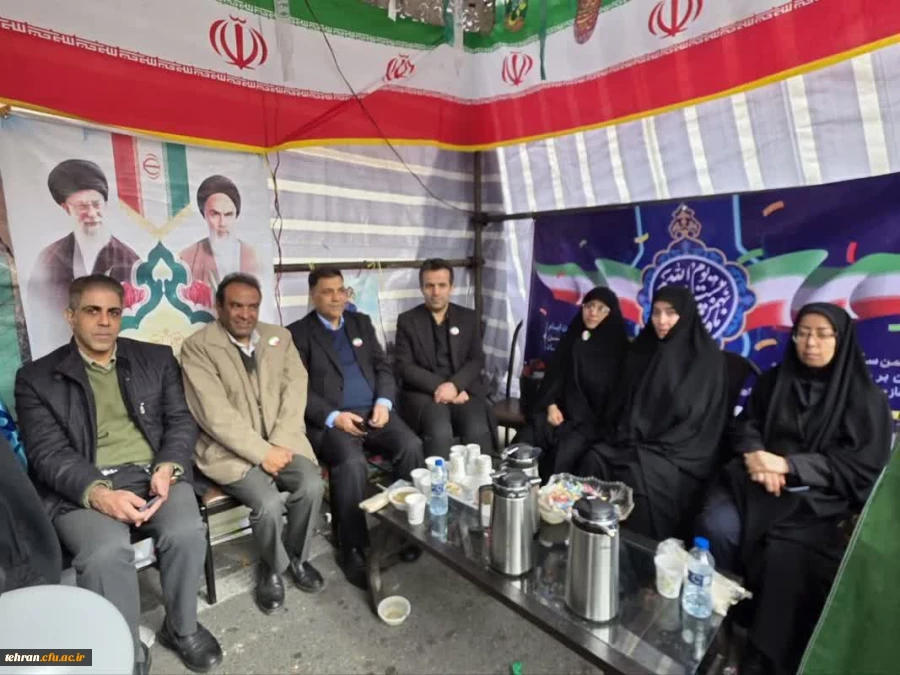 دانشکده شهید شرافت میزبان غرفه دانشگاه فرهنگیان تهران در راهپیمایی سالگرد پیروزی انقلاب اسلامی 4