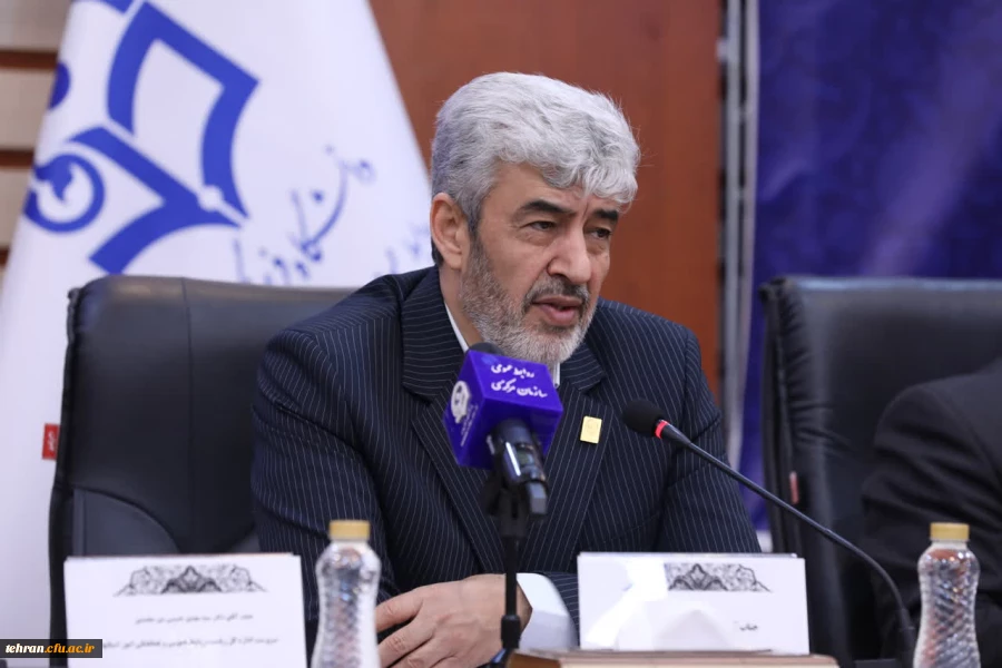 رئیس دانشگاه فرهنگیان در گردهمایی روسای دانشگاه های دانشگاه فرهنگیان سراسر کشور:

 2