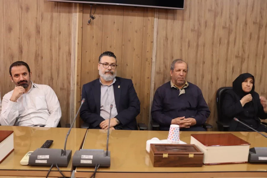  تقدیر از کارکنان حوزه حفاظت فیزیکی مرکز آموزش عالی شهید بهشتی

 3