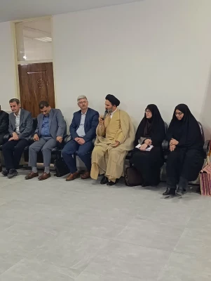 نشست صمیمانه مسئولان دانشگاه فرهنگیان استان تهران با کارکنان و اساتید پردیس عترت واوان برگزار گردید.

نشست صمیمانه مسئولان دانشگاه فرهنگیان استان تهران با کارکنان و اساتید پردیس عترت واوان برگزار گردید.